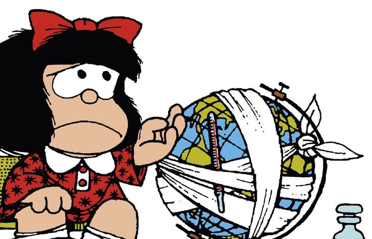Mafalda y su globo terráqueo.