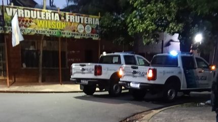 La Policía en el lugar del accidente, en Temperley. La Policía en el lugar del accidente, en Temperley.