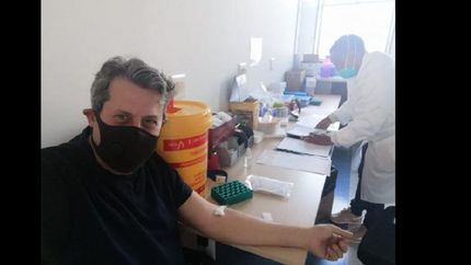 Conocé al lomense que es el primer argentino en recibir la vacuna de la Universidad de Oxford contra el Covid-19