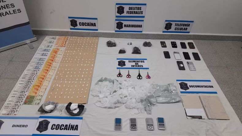 Elementos incautados a la banda narco que operaba en Llavallol.