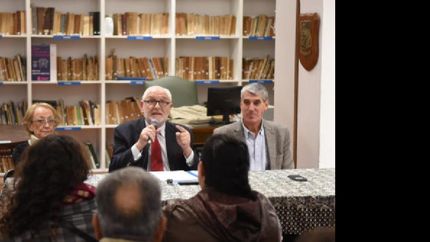 comparten sus investigaciones sobre la historia de lomas en una revista