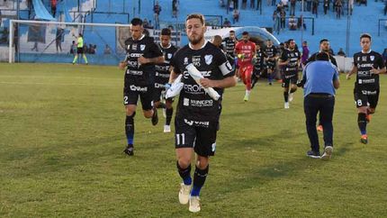 Di Lorenzo lleva seis años en el club y está cerca de firmar por un año más. Di Lorenzo lleva seis años en el club y está cerca de firmar por un año más.