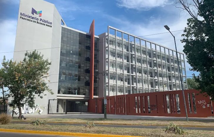 El crimen en Parque Barón es investigado por la UFI 9 de Lomas de Zamora.