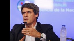 Conferencia de prensa del titular del Ministerio de Hacienda y Finanzas de la Nacion, Alfonso Prat Gay, acerca de la colocacion de bonos de la deuda. ECO 19_4_16 Hernan Zenteno