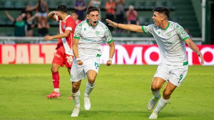 El gol de Ríos ante Argentinos contó con una gran ayuda de Diego Rodríguez. El gol de Ríos ante Argentinos contó con una gran ayuda de Diego Rodríguez.