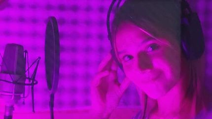 En plena grabación. Los temas estarán disponibles en junio por las plataformas digitales.