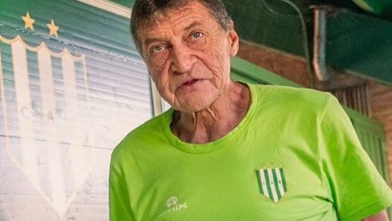 banfield ya piensa en la liga profesional: a que refuerzo apunta