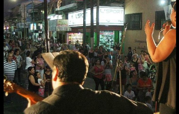 paseo de compras lanus