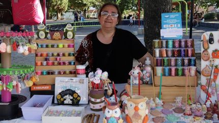 Decoración e indumentaria, entre los rubros presentes.