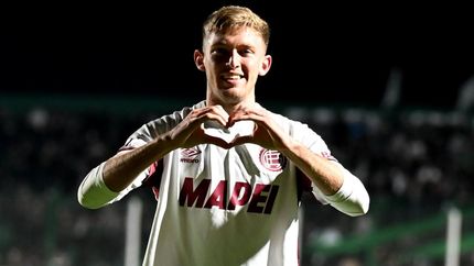 Diario La Unión | Rodrigo Castillo marcó los dos goles en el triunfo de Lanús.