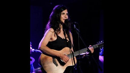 “Antes de cada tema, cuento cómo fue escrito”, remarca.