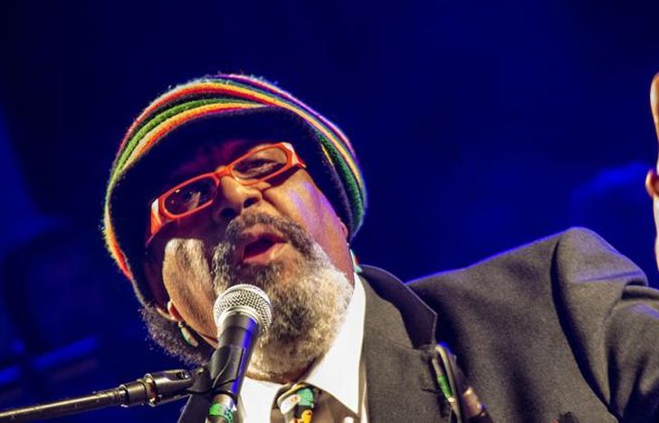 Notable músico de dos orillas.