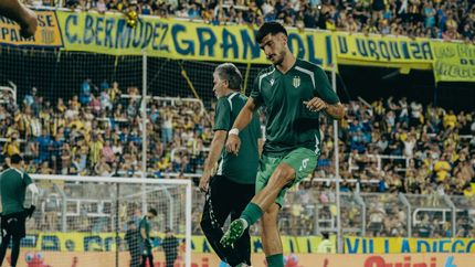 Nicolás Meriano trazó el objetivo de Banfield. Nicolás Meriano trazó el objetivo de Banfield.