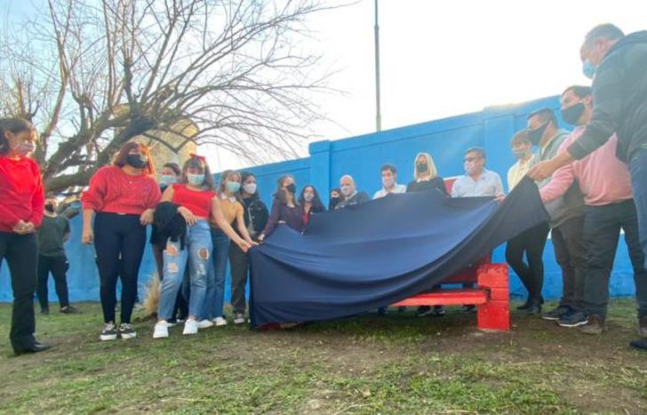 Está ubicado en Lavalle y Frías.