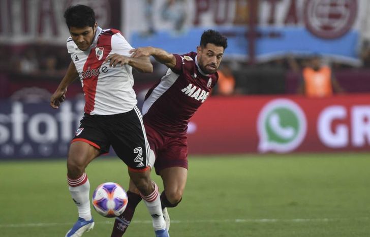 Acosta y la marca de Rojas.