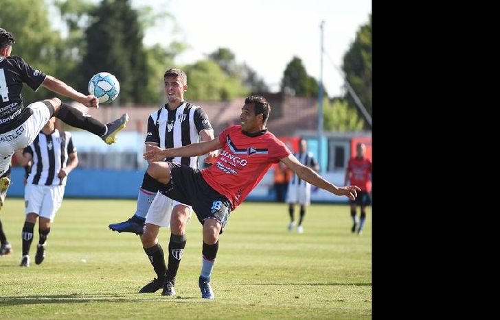 Grecco dejó los botines por la oficina: será el coordinador de las Inferiores.