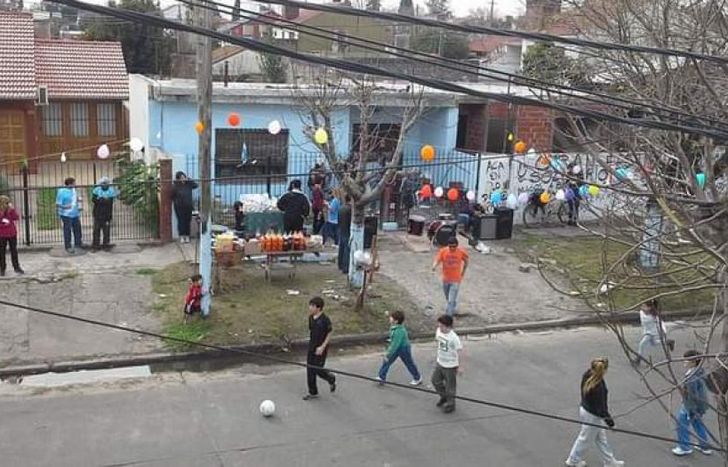 Patón hará el festival en la puerta de su casa.