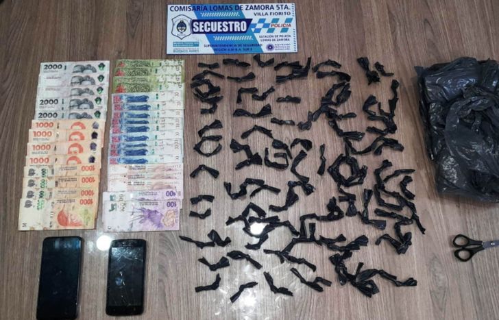 La Policía detuvo a tres personas dedicadas a la venta de drogas en Villa Fiorito.