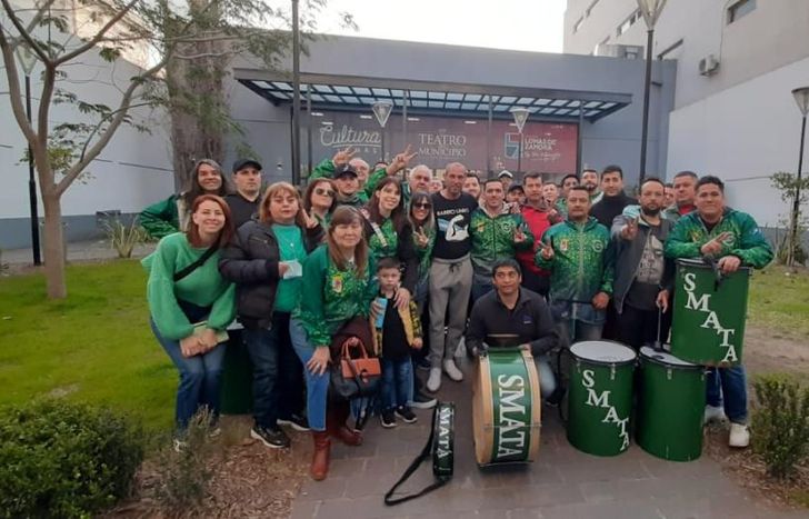 Barrio Unido recibe la ayuda de algunos sindicatos, como es el caso de SMATA.