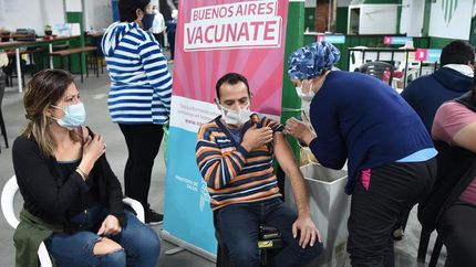 Se aplicaron más de 4 mil dosis en 24 horas en Lomas