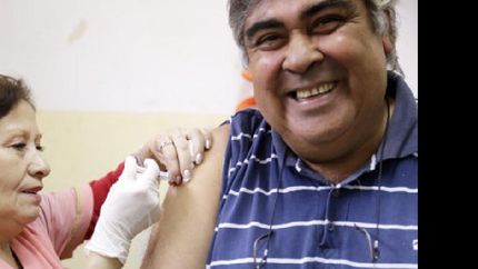 en un mes se vacunaron mas de 30 mil personas contra la gripe en brown