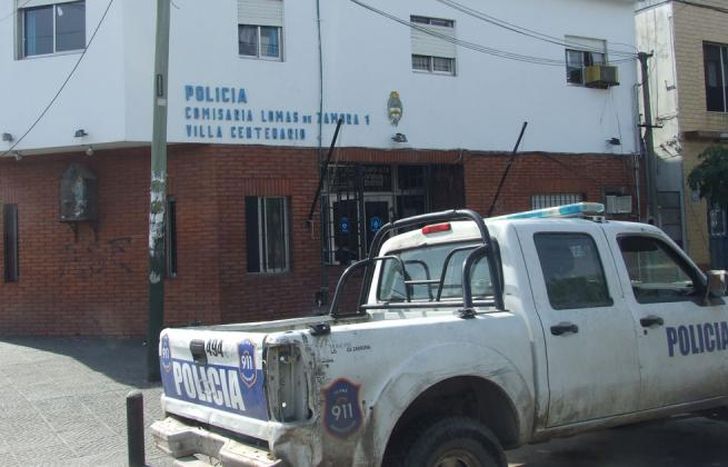 El crimen ocurrió en la calle Cosquín al 100, en Centenario.