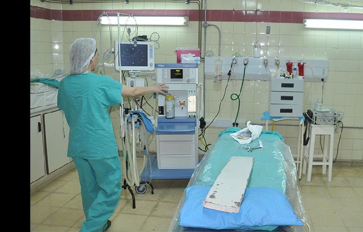 Quirofano-hospital-Santamarina-29-sep-2014-7