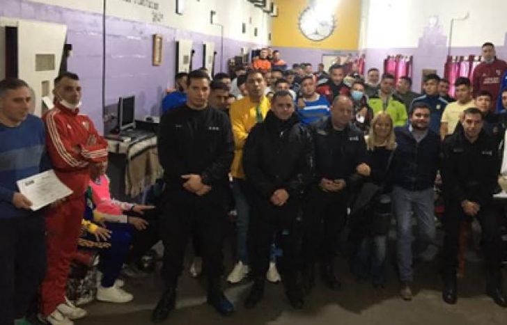 Destacan la importancia de la palabra para terminar con la violencia.