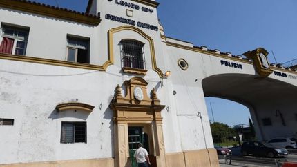 El agresor fue trasladado a la Comisaría 10ª de Ingeniero Budge.