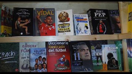 una seleccion de 100 libros de futbol para pasar la cuarentena