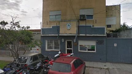 Efectivos de la Comisaría 6ª de San José detuvieron a los dos delincuentes.