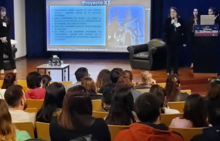 La charla es abierta a todos los vecinos.