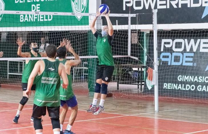 El equipo del Defe cuenta las horas para el debut en Paraná.