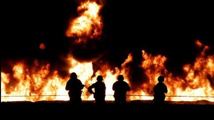 Centenares de personas se habían agolpado para robar el combustible de la fuga provocada en la tarde de ayer.