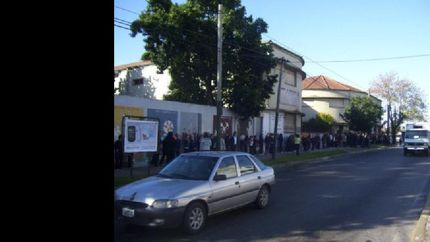 Convocan a quienes hayan egresado del establecimiento ubicado en Turdera.