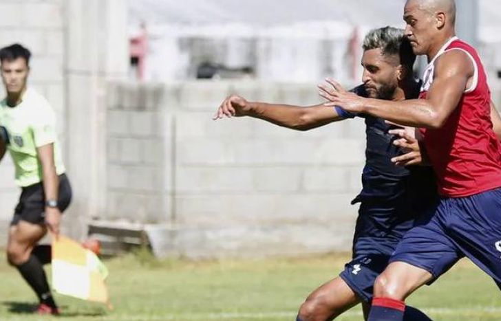 se jugaron dos partidos de 60 minutos.