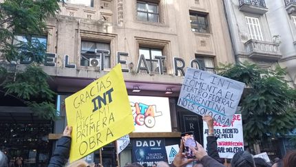 artistas del conurbano sur se manifestaron contra el desguace del int