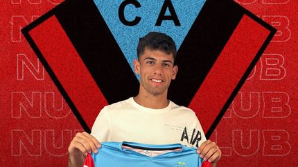 Bruno Báez, goleador de Brown de Adrogué. Bruno Báez, goleador de Brown de Adrogué.