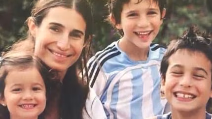 Romina Yan con sus hijos.&nbsp;