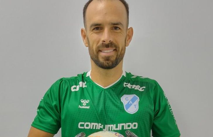 Matías Castro se pierde el próximo encuentro por Covid.