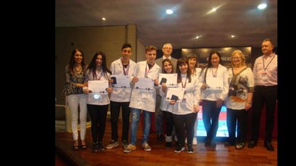 Los chicos ante una oportunidad única.