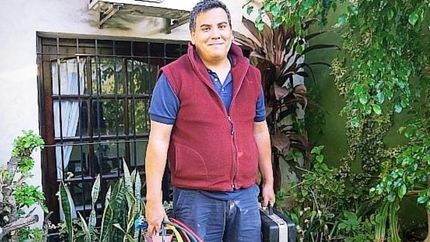 Gracias a los cursos, Cristian pudo ampliar su abanico laboral.