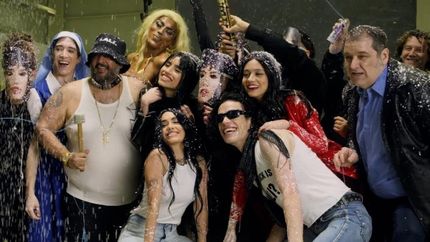 El back del clip.