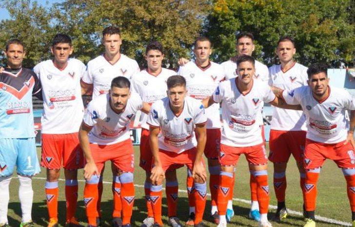 Los 11 del Tricolor que enfrentan a Villa Dálmine.