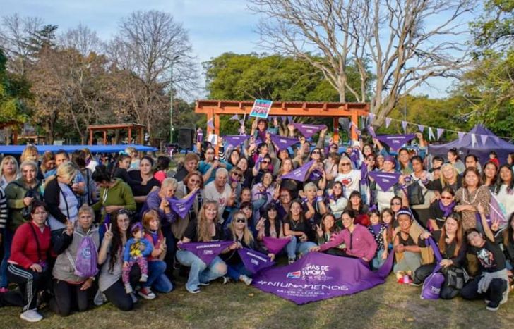El sábado hicieron una mateada transfeminista en la Plaza Libertad.
