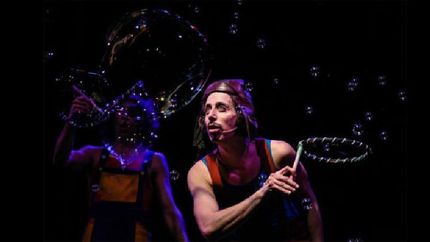 ?volver a jugar?, del grupo les ivans, en la plaza de los chicos