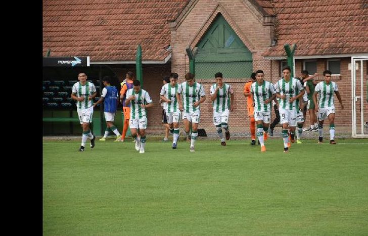 Los jugadores de la Reserva tuvieron la chance de hablar con Javier Zanetti.