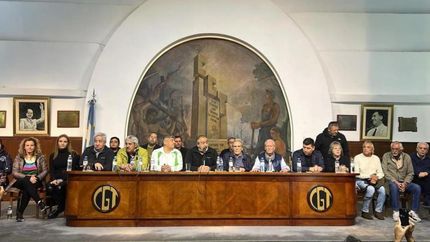 La CGT salió a repudiar la visita de diputados libertarios a genocidas presos.