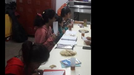 dictan clases de apoyo escolar los martes y jueves.
