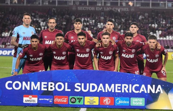 Belgrano apuntó a un defensor de Lanús.